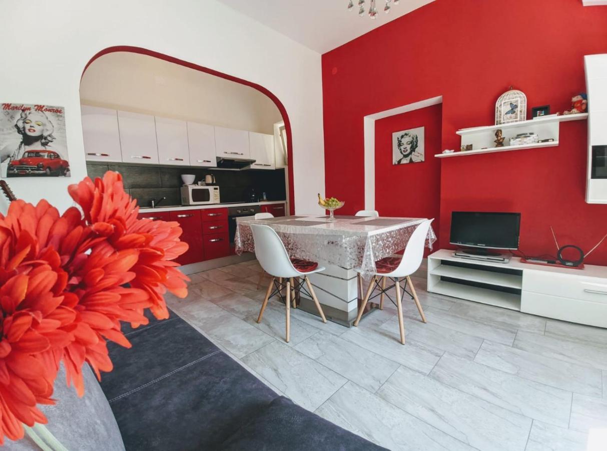 Glorianita Sweethome,Centro, Free Parking,Self Check- In Шибеник Экстерьер фото