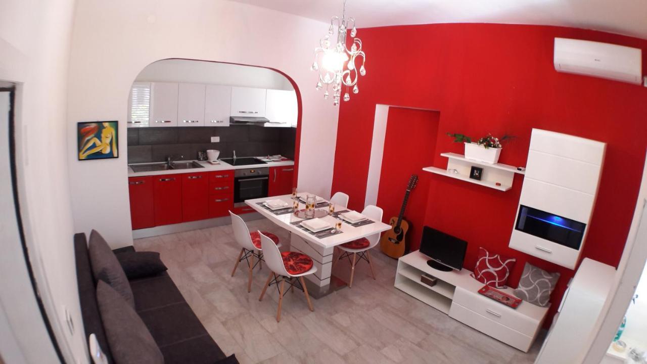 Glorianita Sweethome,Centro, Free Parking,Self Check- In Шибеник Экстерьер фото