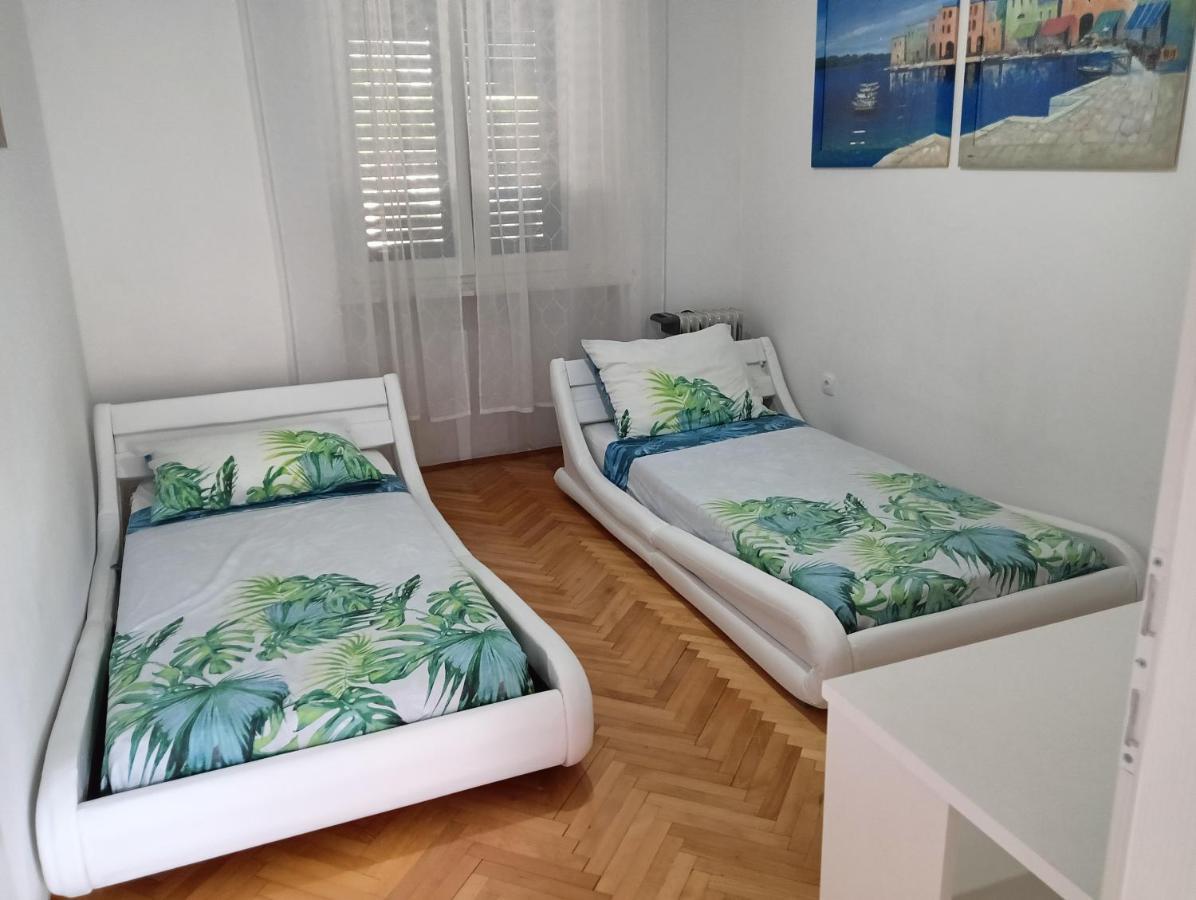Glorianita Sweethome,Centro, Free Parking,Self Check- In Шибеник Экстерьер фото