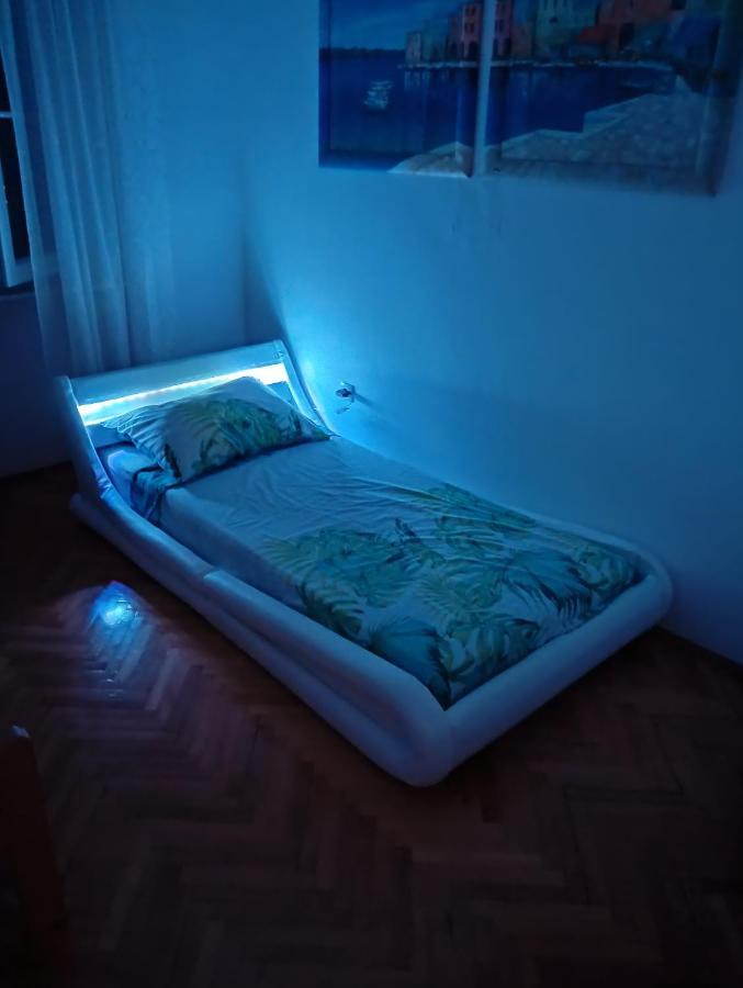 Glorianita Sweethome,Centro, Free Parking,Self Check- In Шибеник Экстерьер фото