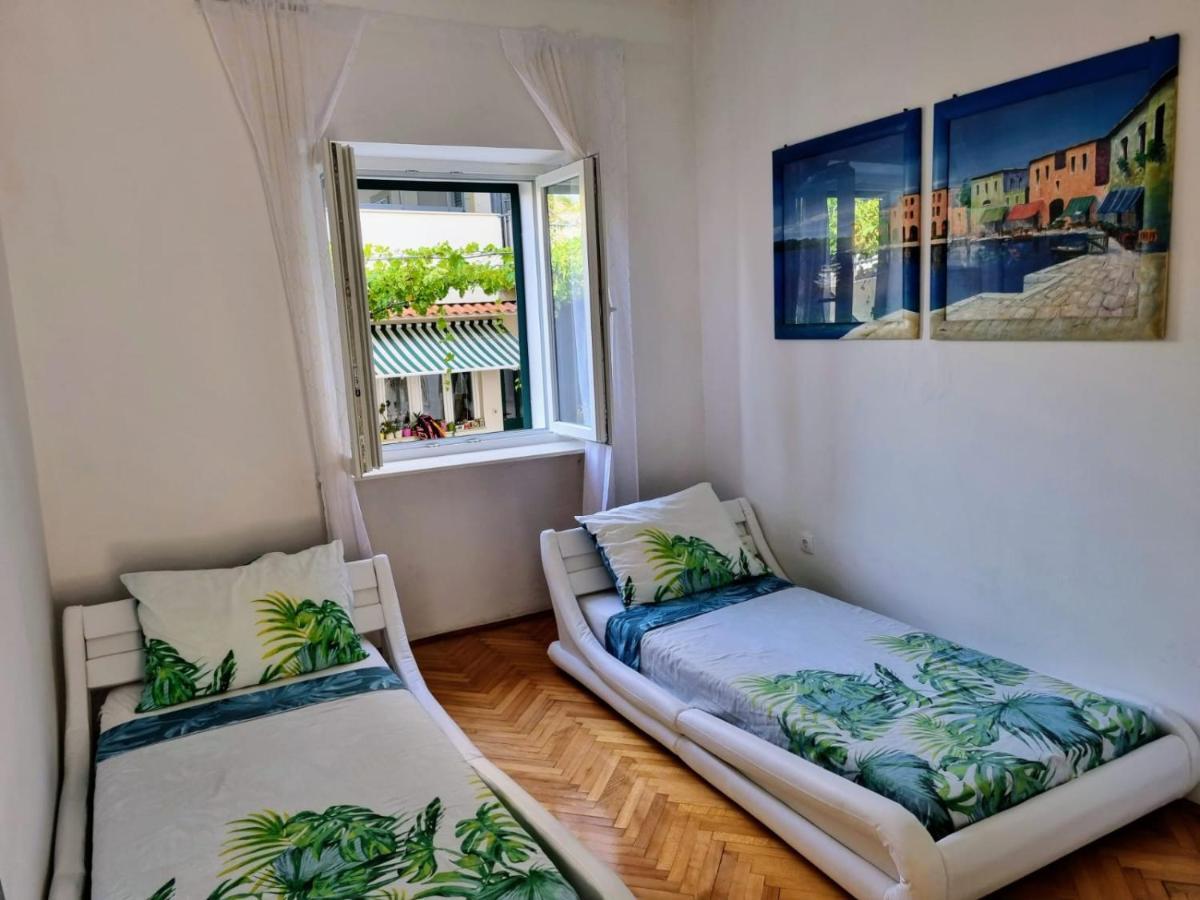 Glorianita Sweethome,Centro, Free Parking,Self Check- In Шибеник Экстерьер фото